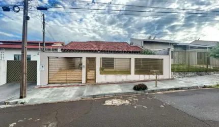 Casa 176,96m² à venda na zona Norte, próxima ao Autódromo