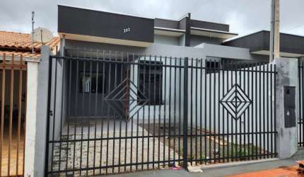Casa á Venda Próximo a Saul Elkind com 3 Dormitórios e 1 Suíte