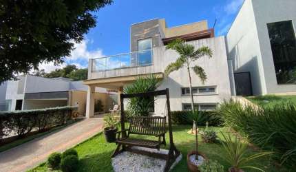 Casa para alugar no Condomínio Golden Hil com 3 quartos sendo 1 suíte e armários planejados