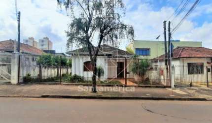 Casa Comercial à Venda na região Central próximo ao Terminal Central