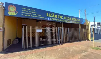 Casa comercial assobradada à venda, com área total de 562,50 m².