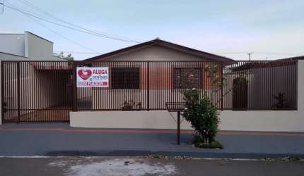 Casa para alugar com 3 Quartos na região Leste, próximo à Avenida dos Pioneiros