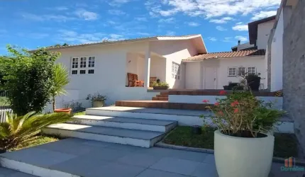 Casa com 3 quartos à venda na Rua Firmino Pandolpho, 481, Vinhedos, Caxias do Sul por R$ 850.000