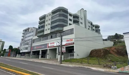 Apartamento com 2 quartos para alugar na Rua Alexandre de Antoni, 1989, Universitário, Caxias do Sul por R$ 2.600
