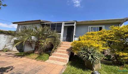 Casa com 3 quartos à venda na Luiz Roberto Guerra, 148, Charqueadas, Caxias do Sul por R$ 530.000
