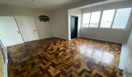 Sala comercial para alugar na Rua Sinimbu, 1899, Centro, Caxias do Sul por R$ 950