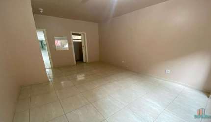 Sala comercial para alugar na Avenida Júlio de Castilhos, 2020, Centro, Caxias do Sul por R$ 670