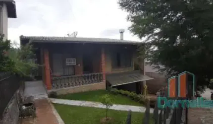 Casa com 3 quartos à venda na Rua Cristiano Carpes Antunes, 2151, Salgado Filho, Caxias do Sul por R$ 650.000