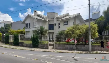 Casa com 3 quartos à venda na Dionisio Lorandi, 299, Cruzeiro, Caxias do Sul por R$ 1.600.000