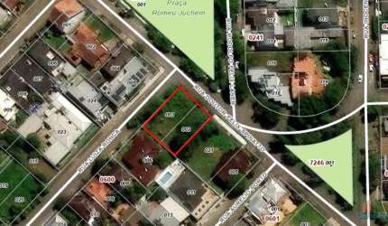 Terreno à venda na Rua Doutor Félix Spinatto, 600, Cinqüentenário, Caxias do Sul por R$ 1.300.000