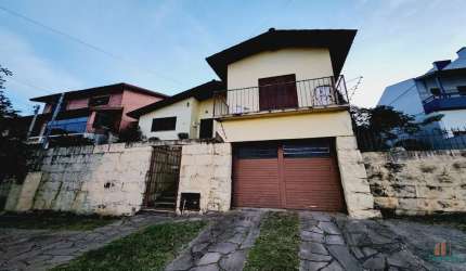 Casa com 3 quartos à venda na Rua Panamá, 390, Jardim América, Caxias do Sul por R$ 800.000