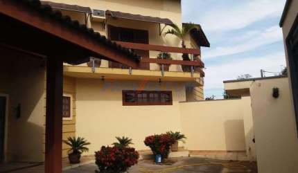 Casa com 4 quartos à venda na Avenida Lauro de Carvalho, 392, Centro, Monte Alegre do Sul, 537 m2 por R$ 2.300.000
