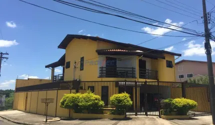 Casa com 4 quartos à venda na Rua Vicente Celestino, 560, Jardim Antonio Von Zuben, Campinas, 243 m2 por R$ 930.000