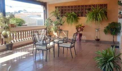 Casa com 3 quartos à venda na Rua Mário Augusto Muniz de Aragão, 486, Jardim dos Oliveiras, Campinas, 190 m2 por R$ 630.000