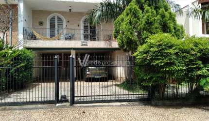 Casa com 3 quartos à venda na Avenida Doutor Júlio Soares de Arruda, 760, Parque São Quirino, Campinas, 242 m2 por R$ 850.000