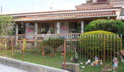 Casa comercial à venda na Solimões, 98, Jardim Santa Cecília, Amparo, 180 m2 por R$ 550.000