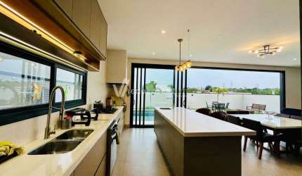 Casa em condomínio fechado com 5 quartos à venda na Avenida Carlos Diaulas Serpa, 220, Loteamento Parque dos Alecrins, Campinas, 265 m2 por R$ 2.800.000