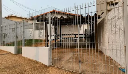 Casa com 2 quartos à venda na Rua Visconde de Congonhas do Campo, 125, Vila Campos Sales, Campinas, 109 m2 por R$ 400.000