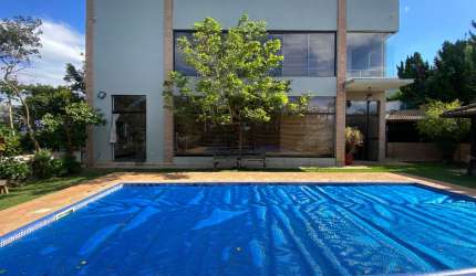 Casa estilo chácara a venda na região de Atibaia com ótima localização
