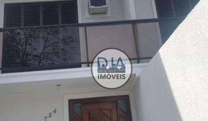 Sobrado com 3 dormitórios à venda, 132 m² por R$ 710.000,00 - Boa Vista - Curitiba/PR