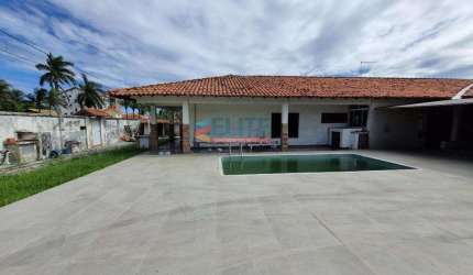 Ótima casa com piscina bairro Gravatá