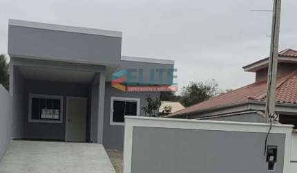 Casa com 2 quartos à venda na Rua Doutor Roberto Kely, 444, Retiro (Bacaxá), Saquarema, 78 m2 por R$ 300.000