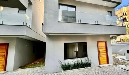 Casa à venda em Rio de Janeiro, Freguesia de Jacarepaguá, com 4 suítes, com 190 m²