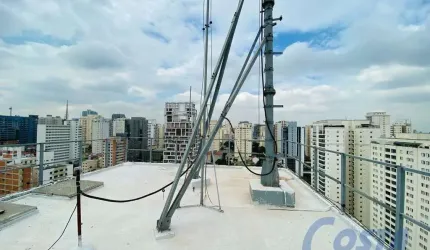 Lage Comercial na Cobertura em Pinheiros  -  São Paulo