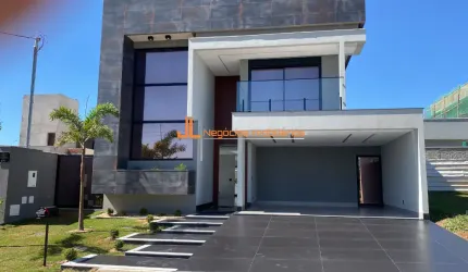 Casa em condomínio fechado com 4 quartos à venda no Jardim Cristal
