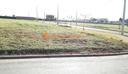 Lote de Esquina com 520,68 m² em Frente à Praça – Terras Alphaville 1 – Senador Canedo (GO)