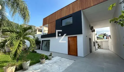 5 Quartos, 4 Suítes e Uma Edícula Completa: Uma Mansão no Passaredo