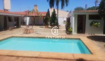 Casa com 3 dormitórios para alugar, 380 m² por R$ 6.000,00/mês - Jardim Estoril - Bauru/SP