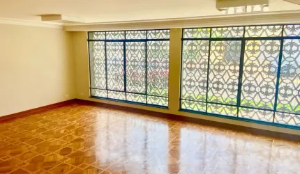 Sobrado à venda na Paderewsky com 443 Mts², sala para 02 ambiente, 4 quartos, 4 vagas de garagem Santana São Paulo SP
