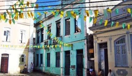 Casarão em ruínas no Centro Antigo de Salvador, Largo da Palma, bairro  Mouraria