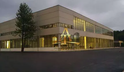 Galpão para Locação com 740 m² - Jardim Estância Brasil em Atibaia/SP.