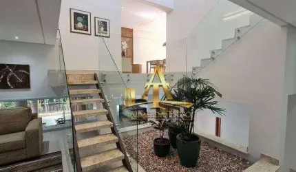 Casa com 4 dormitórios à venda na Granja Viana