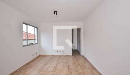 Casa à venda com 75m², 2 quartos e 1 vaga