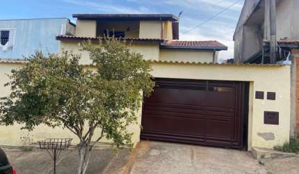 SOBRADO COM DUAS CASAS À VENDA PRÓXIMO AO SWISS PARK EM CAMPINAS