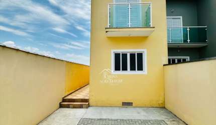 Casa à Venda em Itaquaquecetuba no Jd. Horto do Ipê com 3 Quartos