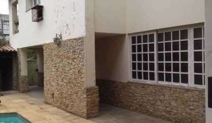 Casa com 5 quartos à venda no Centro, Campos dos Goytacazes , 345 m2 por R$ 1.000.000
