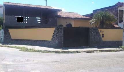 Casa em Campos dos Goytacazes