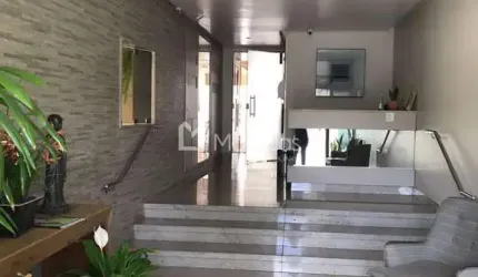 Apartamento de 2 quartos , sendo uma suíte com armários modulados, sala ampla, banheiro social, cozinha com armários modulados, área de serviço e vaga de garagem.em Centro  -  Campos dos Goytacazes
