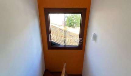 Excelente casa duplex em condomínio Green Peace, composta de 4 quartos sendo 1 suíte.