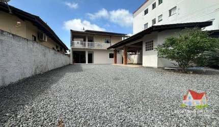 Sobrado Residencial C/02 Aptos de 03 Quartos+Moveis Planejados+Area C/Churrasqueira No Bairro Aventureiro!