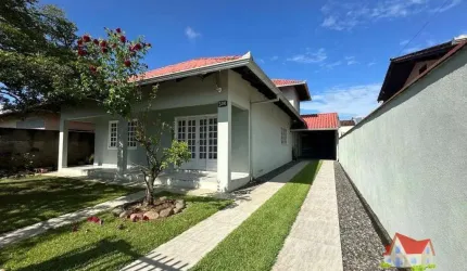 Averbada !!!Residencia em Alvenaria C/laje C/228 m2 C/03 Quartos+Area C/Churrasqueira + Placas Solares e Terreno C/362,00m2 No Bairro Joao Costa!