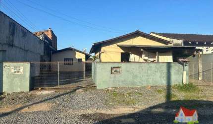 Terreno C/ Area 360,00 m2 +02 Residencias em Alvenaria No Bairro Aventureiro !