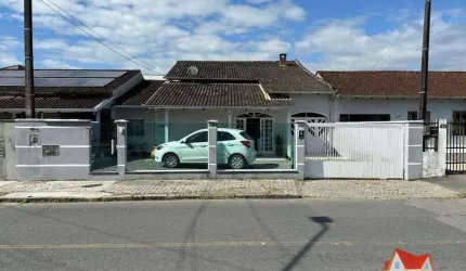 Residencia C/Parte Averbada C/Area de Aprox.170 m2 + Terreno C/300m2 No Bairro Aventureiro!