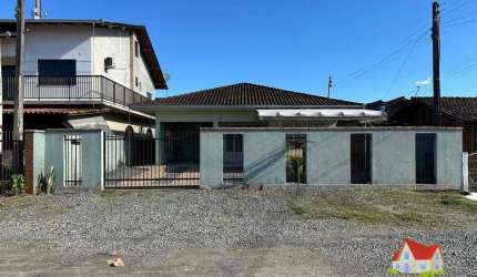 Residencia em Alvenaria C/02 Quartos + Edicula e Tereno C/360 m2 No Aventureiro!