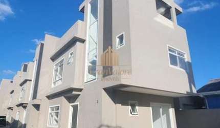 Sobrado com terraço á venda no Portão