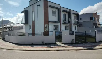 Sobrado para Venda em Palhoça, Bela Vista - Vale Verde, 2 dormitórios, 2 banheiros, 1 vaga